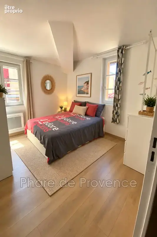 Appartement 4 pièces 81 m² à vendre à Marseille-2e (13002) - photo 6