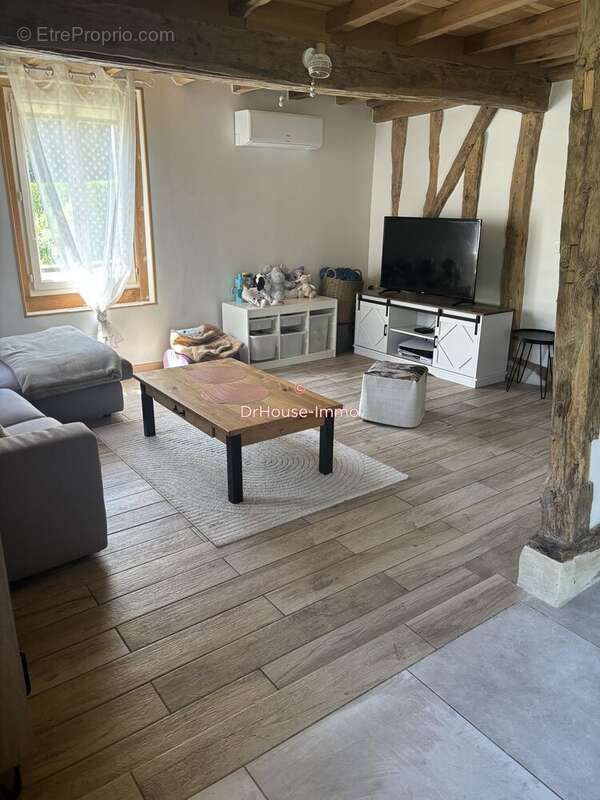 Maison 118 m² à Saint-Jean-De-Bonneval  - photo 4