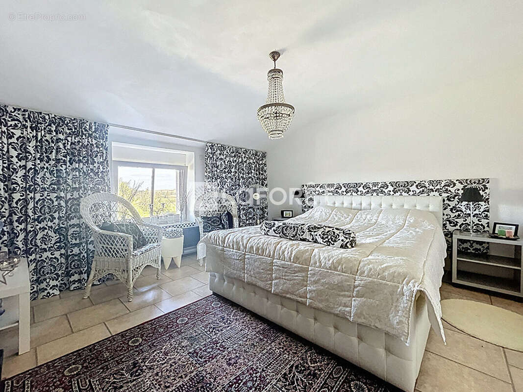 Maison à BOULT-AUX-BOIS