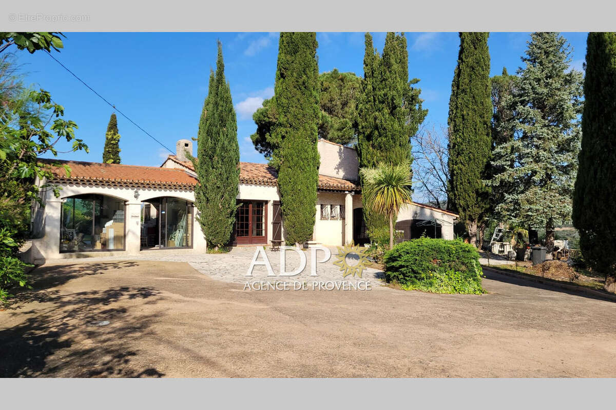 Maison à AURIBEAU-SUR-SIAGNE