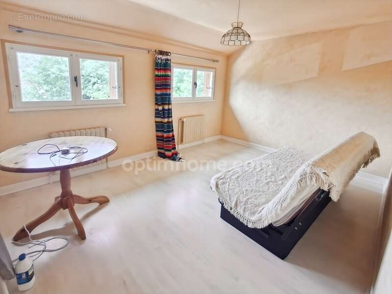 Maison familiale composée de 5 chambres dans un cadre privilégie - photo 5
