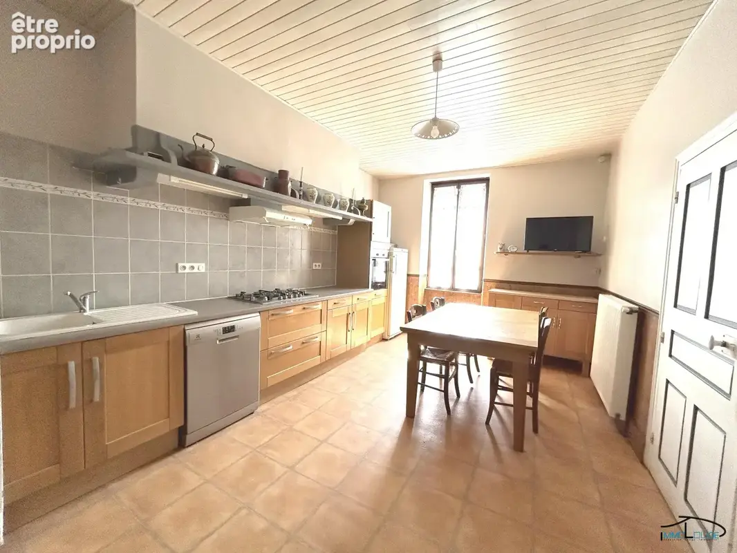 Maison 190 m² à Rignac  - photo 6