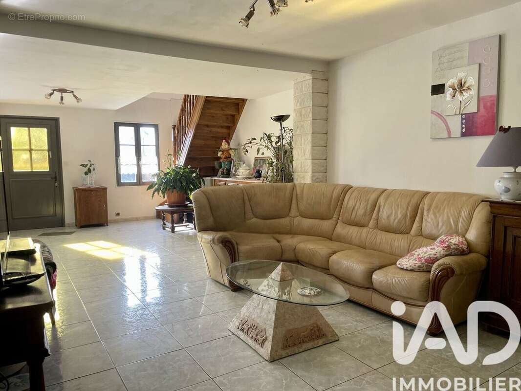 Maison 150 m² à Yzeux  - photo 7