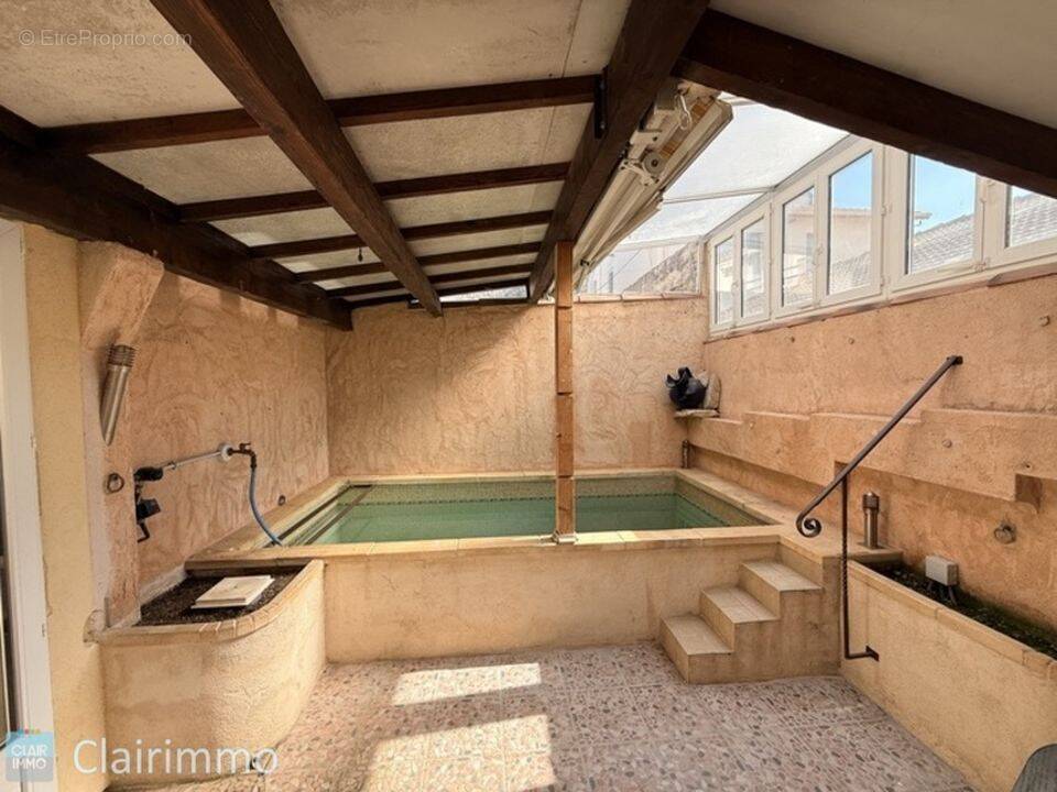 Appartement à ROGNAC