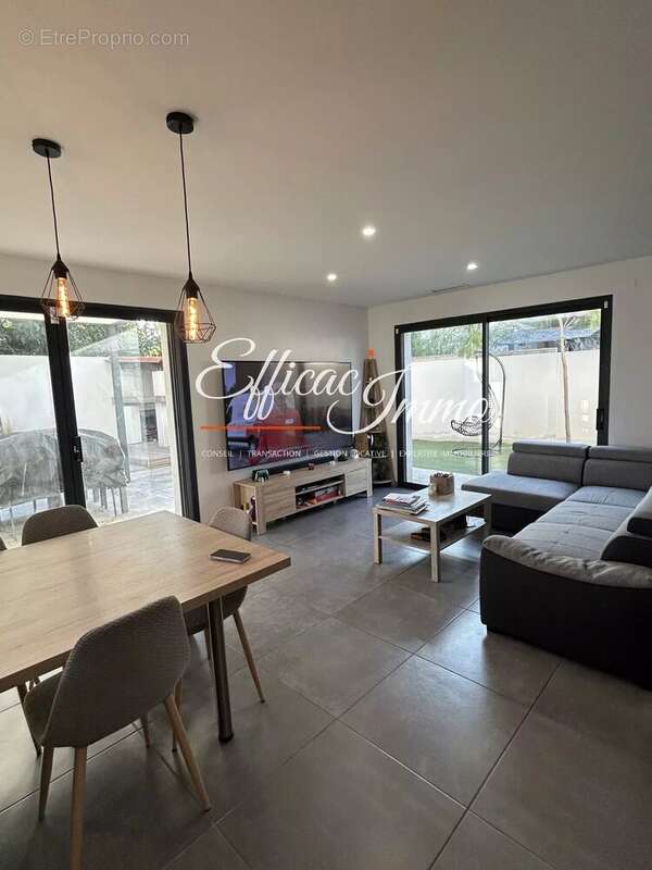 Villa 3 faces avec double garage - photo 3