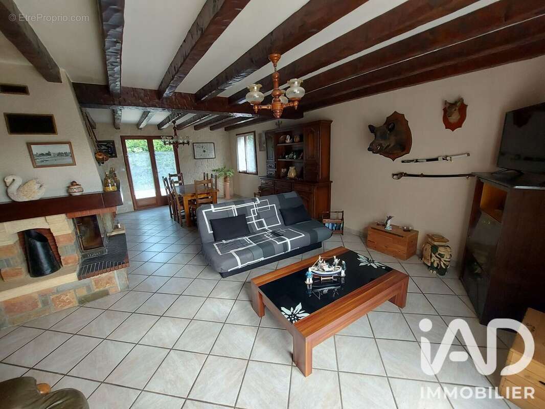 Maison 141 m² à Dompierre-Sur-Mont  - photo 8