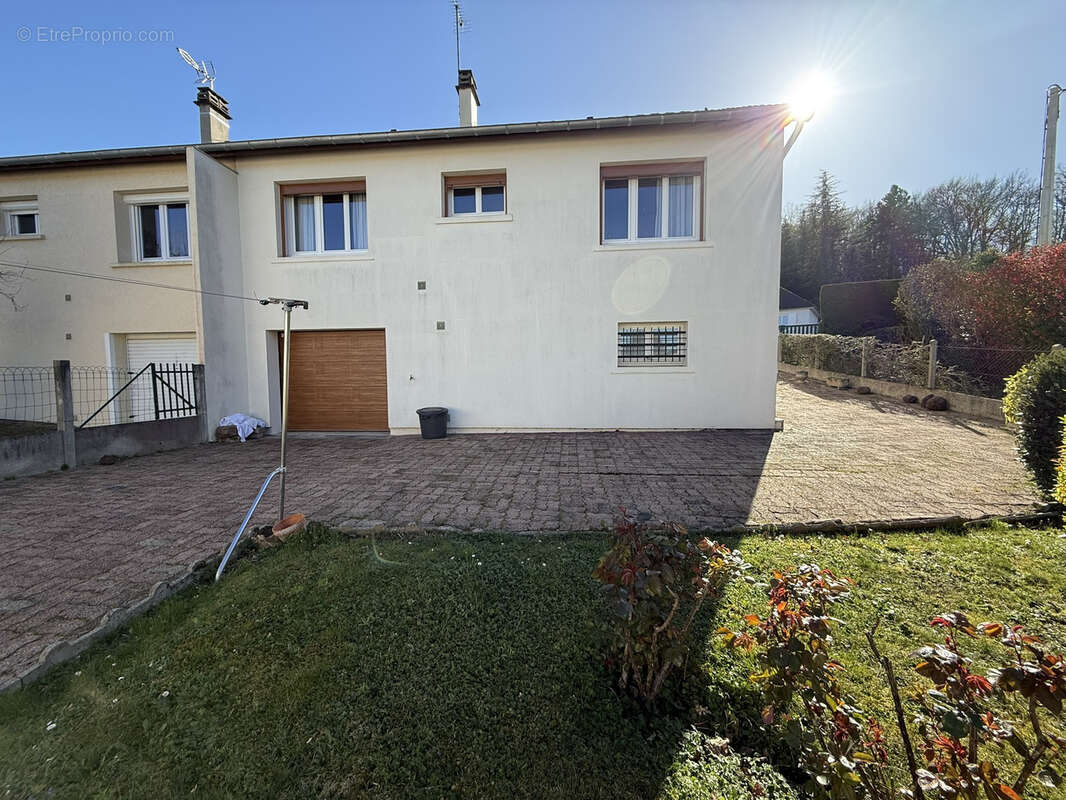 Maison à BELLERIVE-SUR-ALLIER