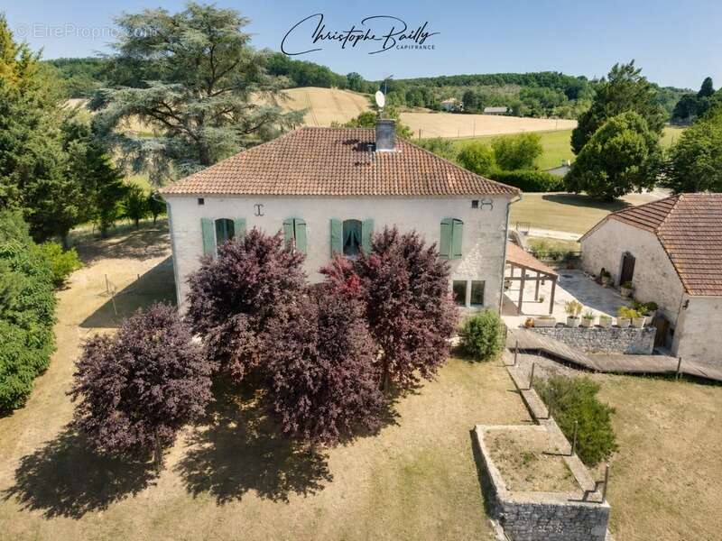 Maison à LAUZERTE