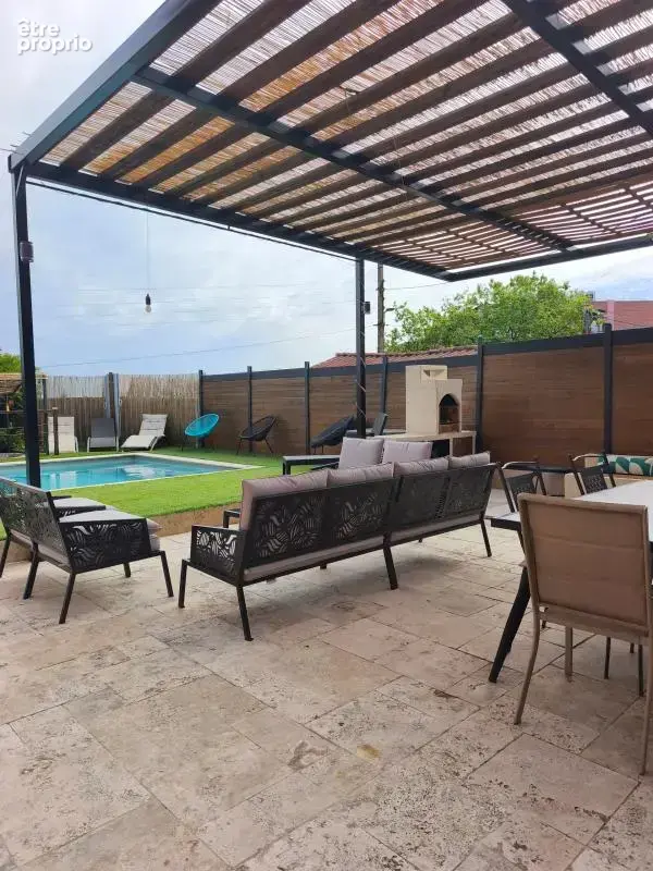 Maison familiale, piscine, jacuzzi et espaces extérieurs - photo 13