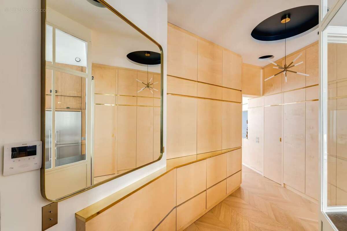 Appartement 97 m² à Paris-2e  - photo 7