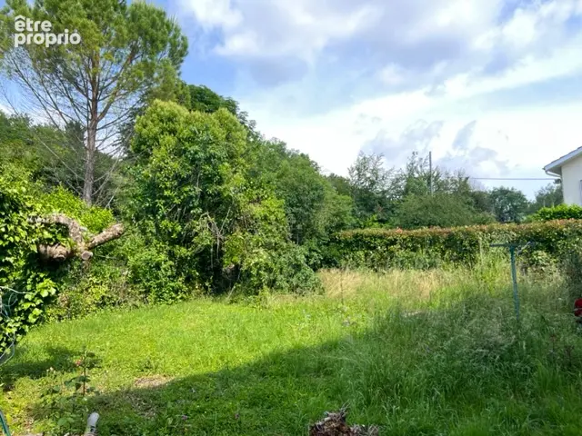 secteur MIRANDE  JOLIE VILLA à raffraichir - photo 2