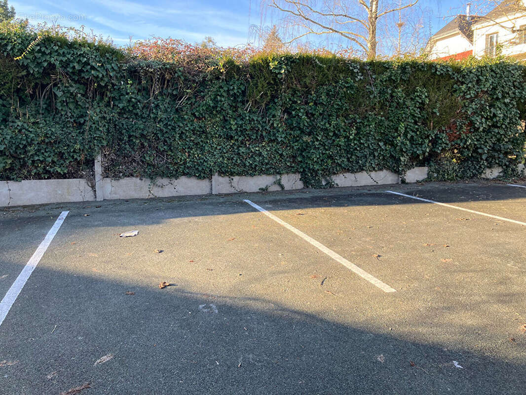 Parking / box Angers - photo 2