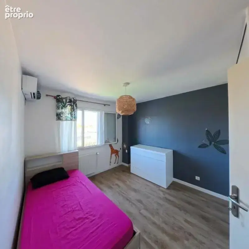 Maison récente de 2013 avec 4 chambres et jardin — Charvieu-Chavagneux (38230) - photo 8