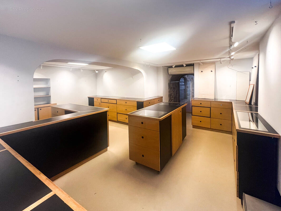 Commerce à PORTO-VECCHIO