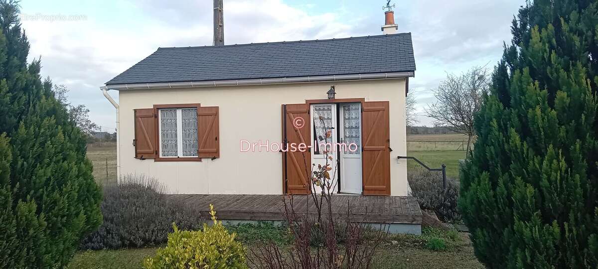 Maison à CLERE-LES-PINS