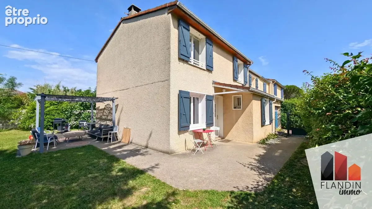 Maison 130 m² à Charly  - photo 2
