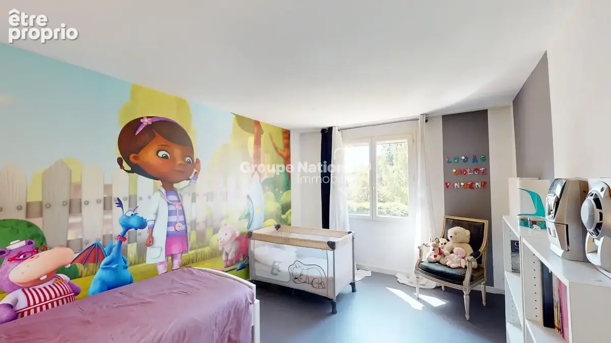 Maison Lunel 6 pièce(s) 218 m2 - photo 13
