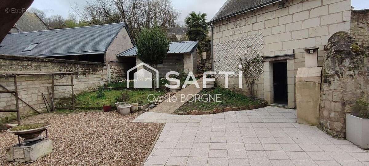 Maison 258 m² à Candes-Saint-Martin  - photo 2