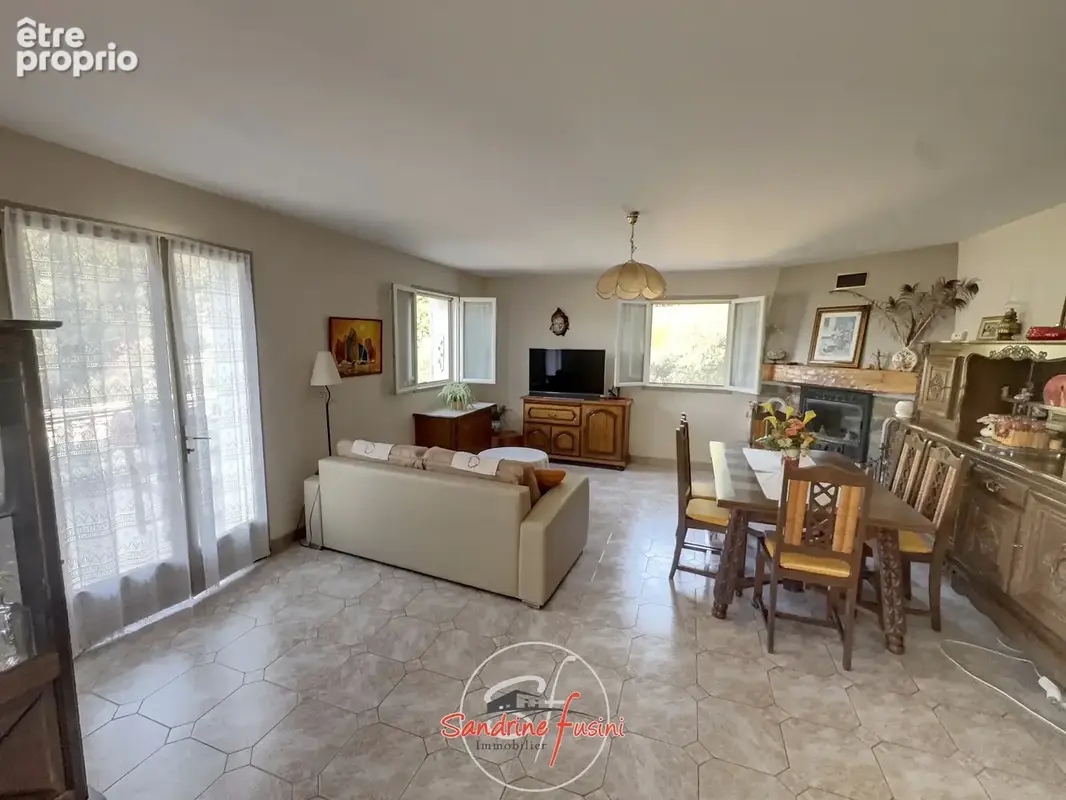 Gilette   Villa 5 pièces avec vaste terrain et vue dégagée - photo 4