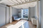 Appartement à PARIS-10E