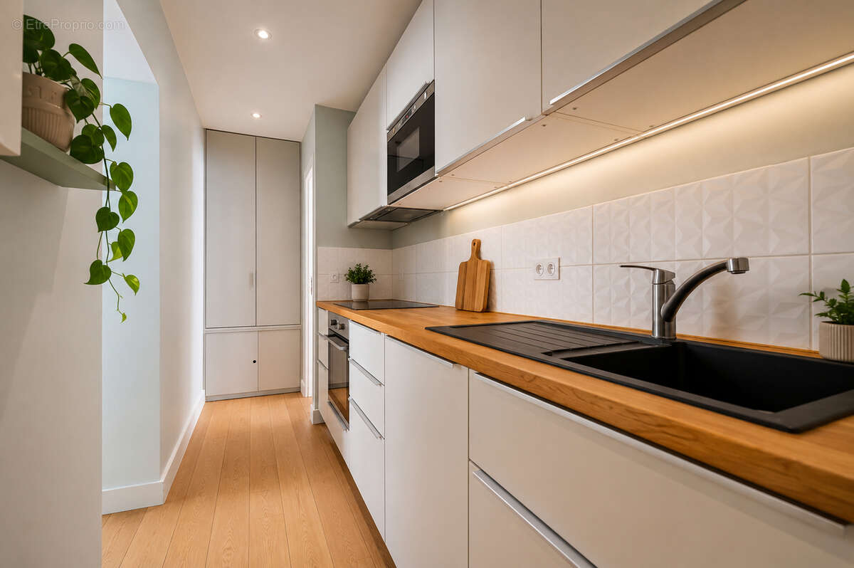 Appartement à PARIS-18E