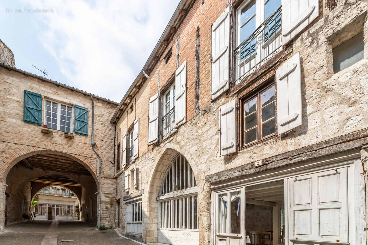 Maison à LAUZERTE