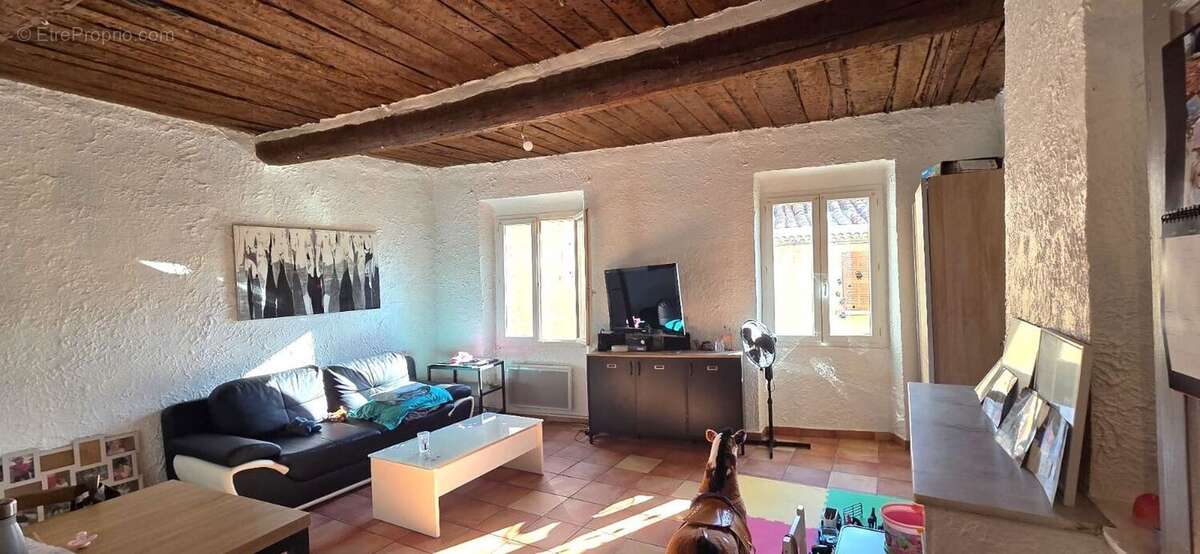 Appartement à CUGES-LES-PINS