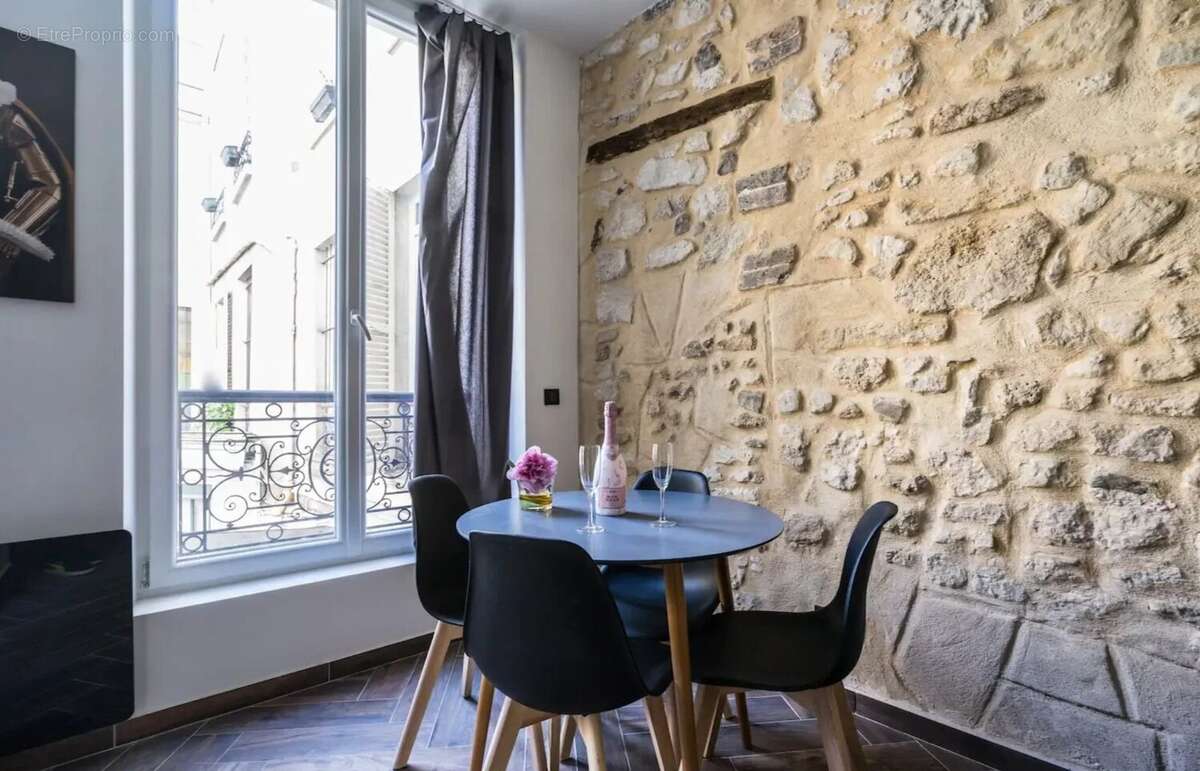 Commerce à PARIS-3E