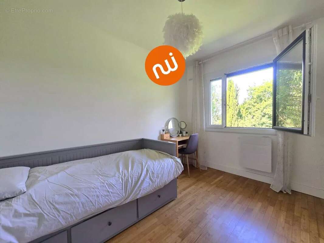 Maison 5 chambres 150m² avec garage et piscine - photo 8