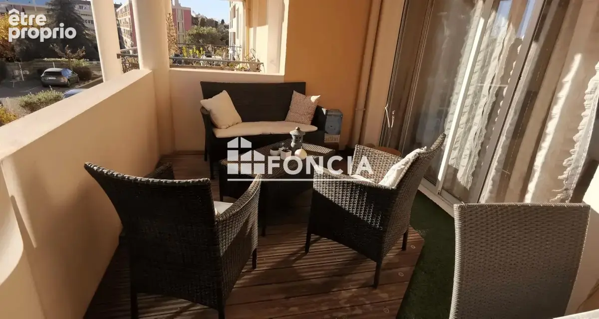 Appartement à HYERES