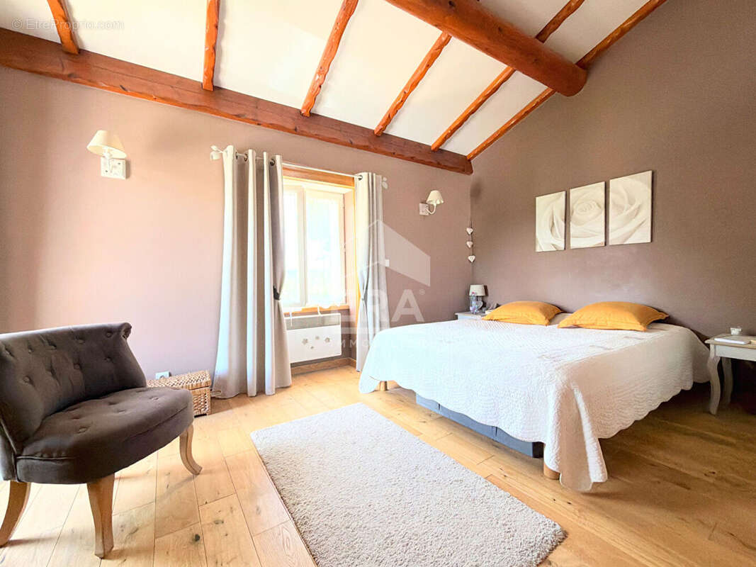 Maison à VILLELAURE