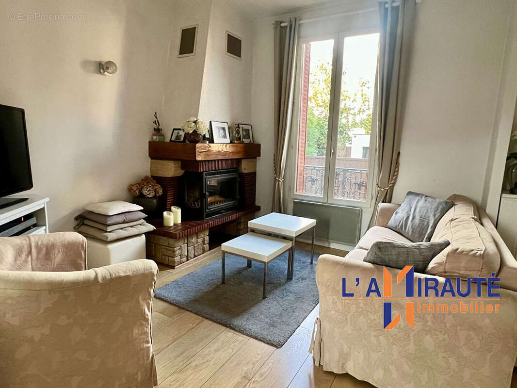 Maison à HOUILLES
