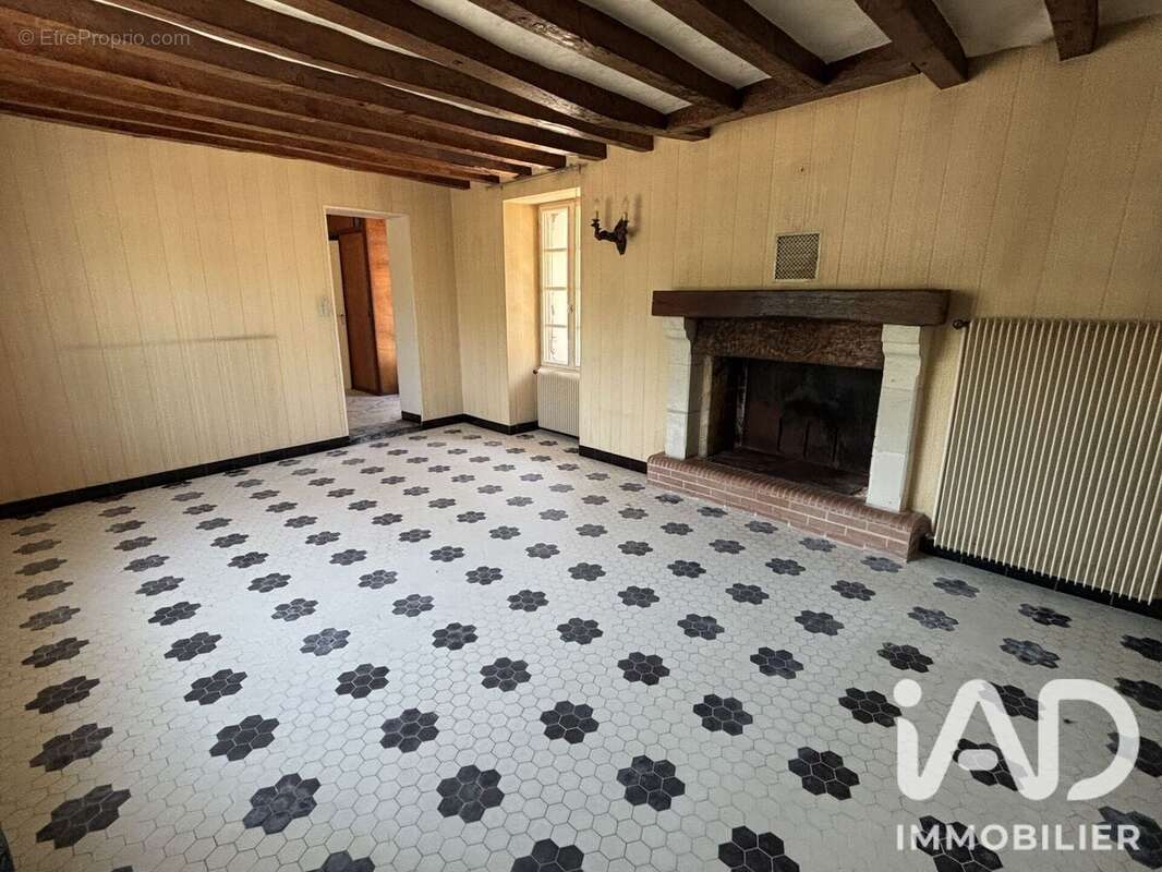 Maison 107 m² à Souzay-Champigny  - photo 7