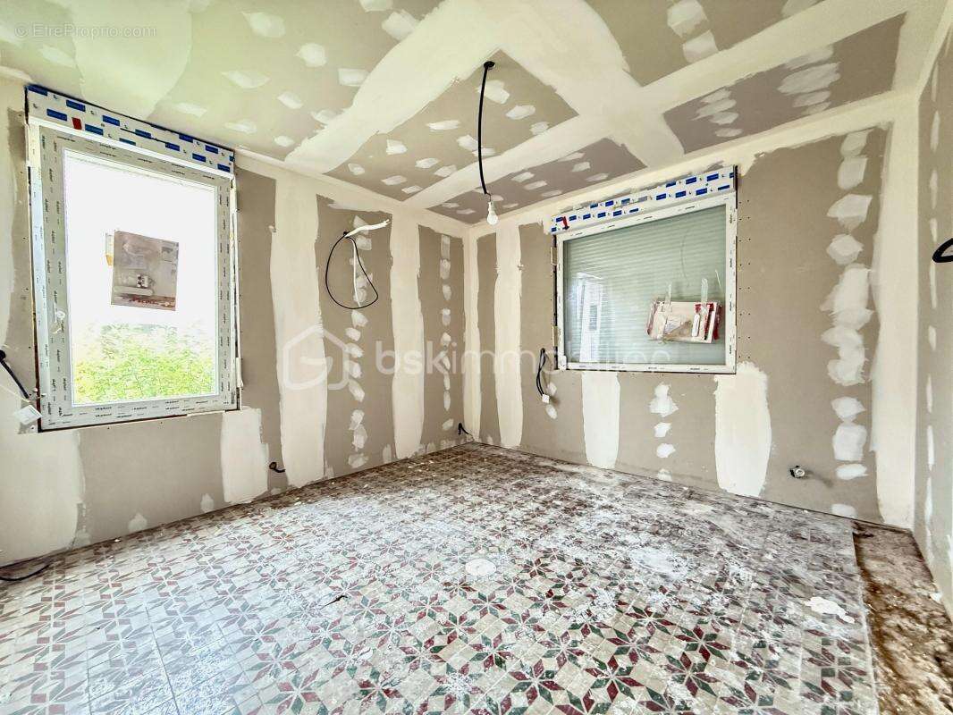 Maison à HEUILLEY-SUR-SAONE