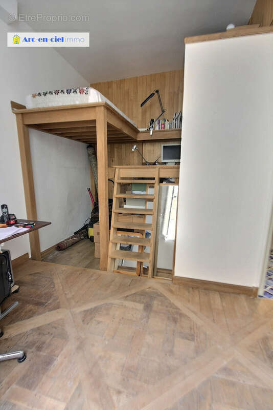 Appartement à PARIS-4E