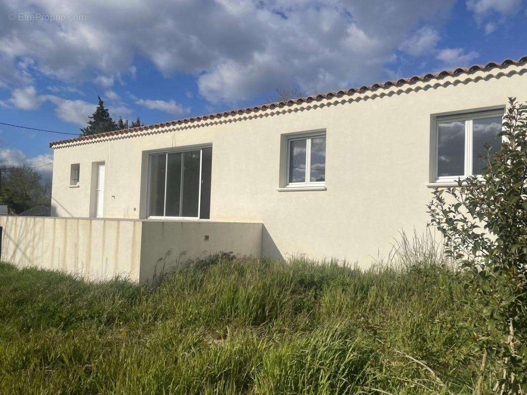 Maison à SAINT-JULIEN-DE-CASSAGNAS