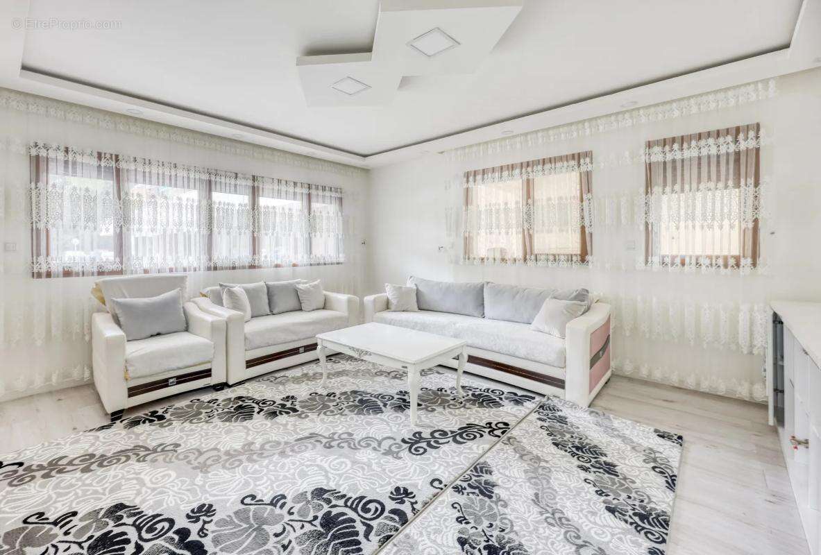 Appartement à MARSEILLE-13E