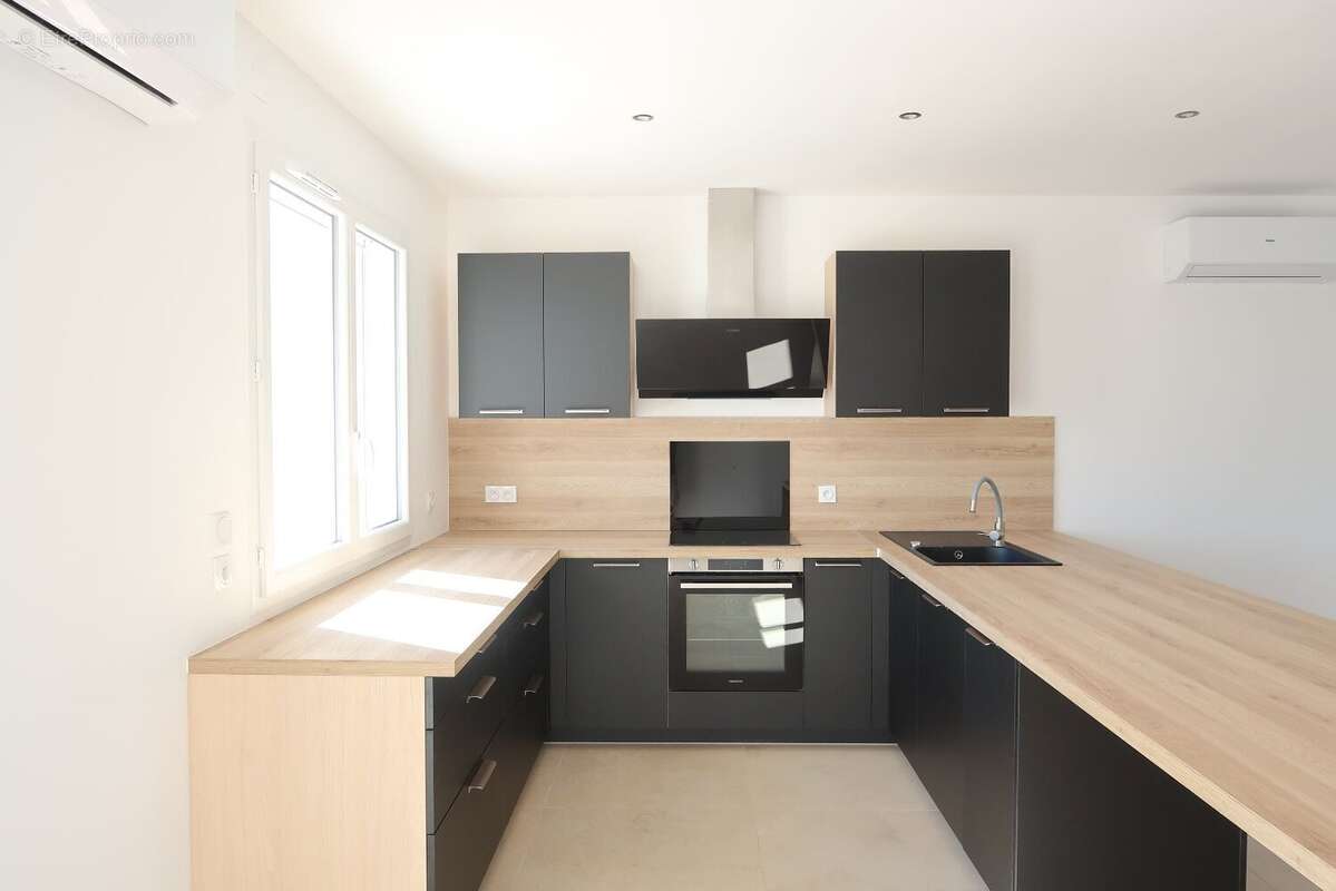 Appartement à SAINT-GENEST-LERPT