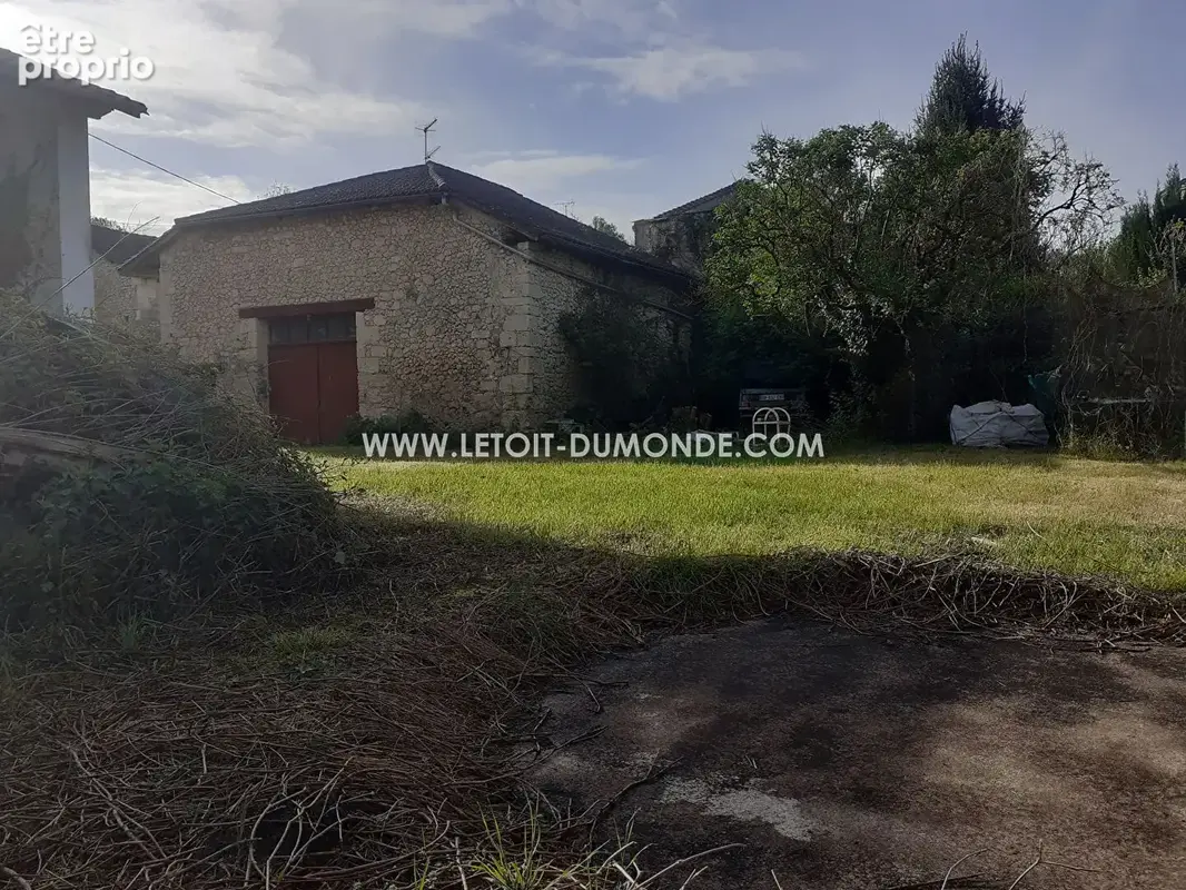 Maison avec une grange et un jardin à 5 min de Ribérac.. - photo 9
