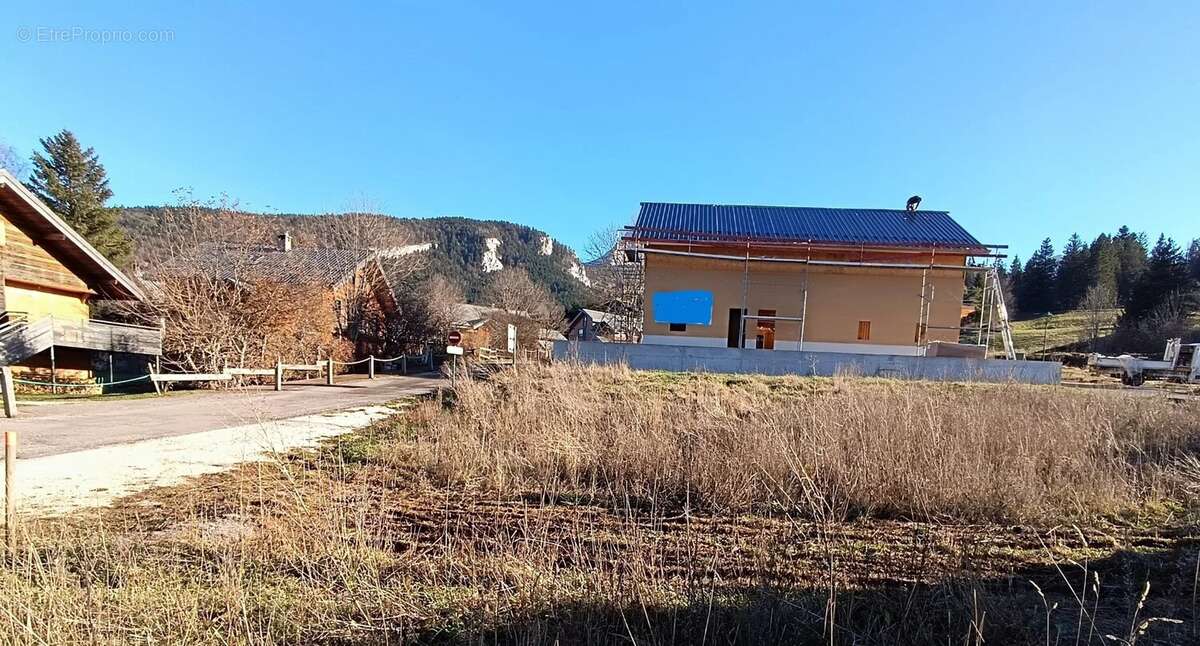 Terrain à CORRENCON-EN-VERCORS