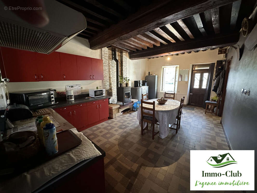 Maison à CHATEAU-CHINON(VILLE)