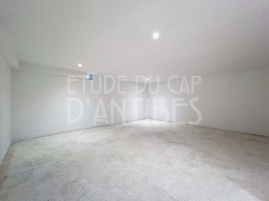 Cap d'Antibes  Versant Ouest - photo 19