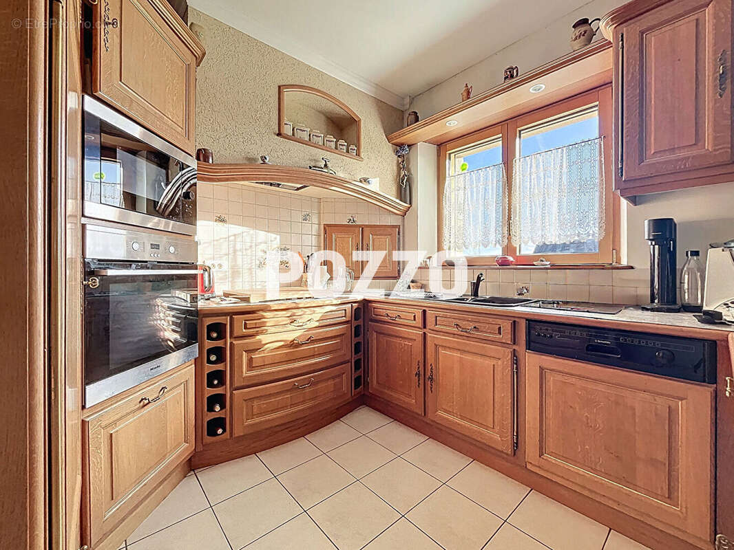 Maison à SAINT-HILAIRE-DU-HARCOUET