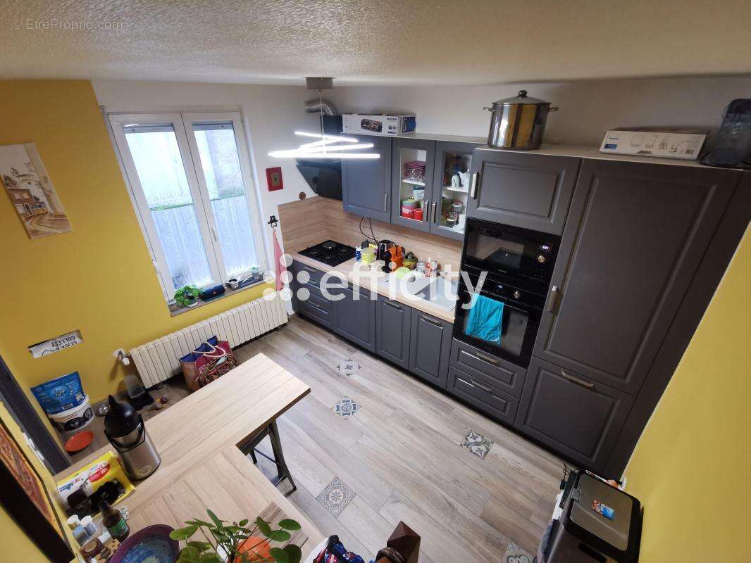 Maison à SAINT-SEVER-CALVADOS