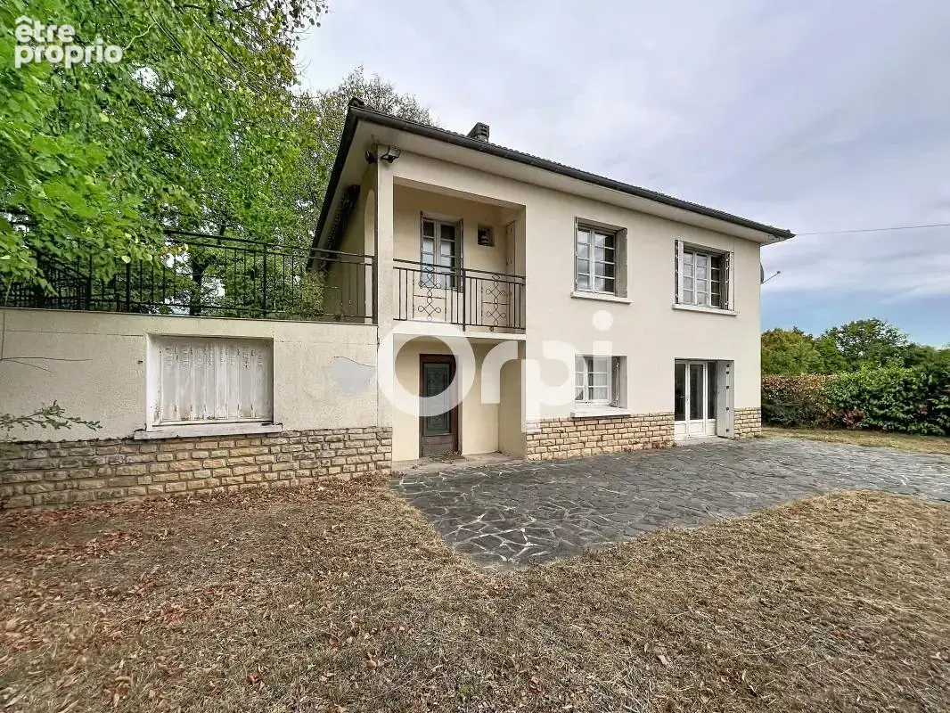Photo Maison à Le Lardin-Saint-Lazare au prix de 76 100€