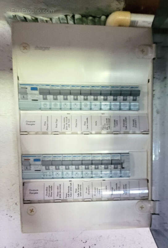 Maison à CORMELLES-LE-ROYAL