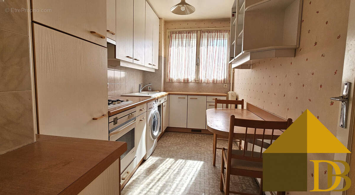 Appartement à MAISONS-ALFORT