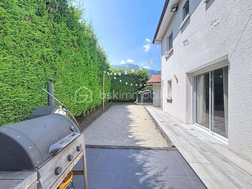 Maison individuelle récente avec grand garage - photo 5