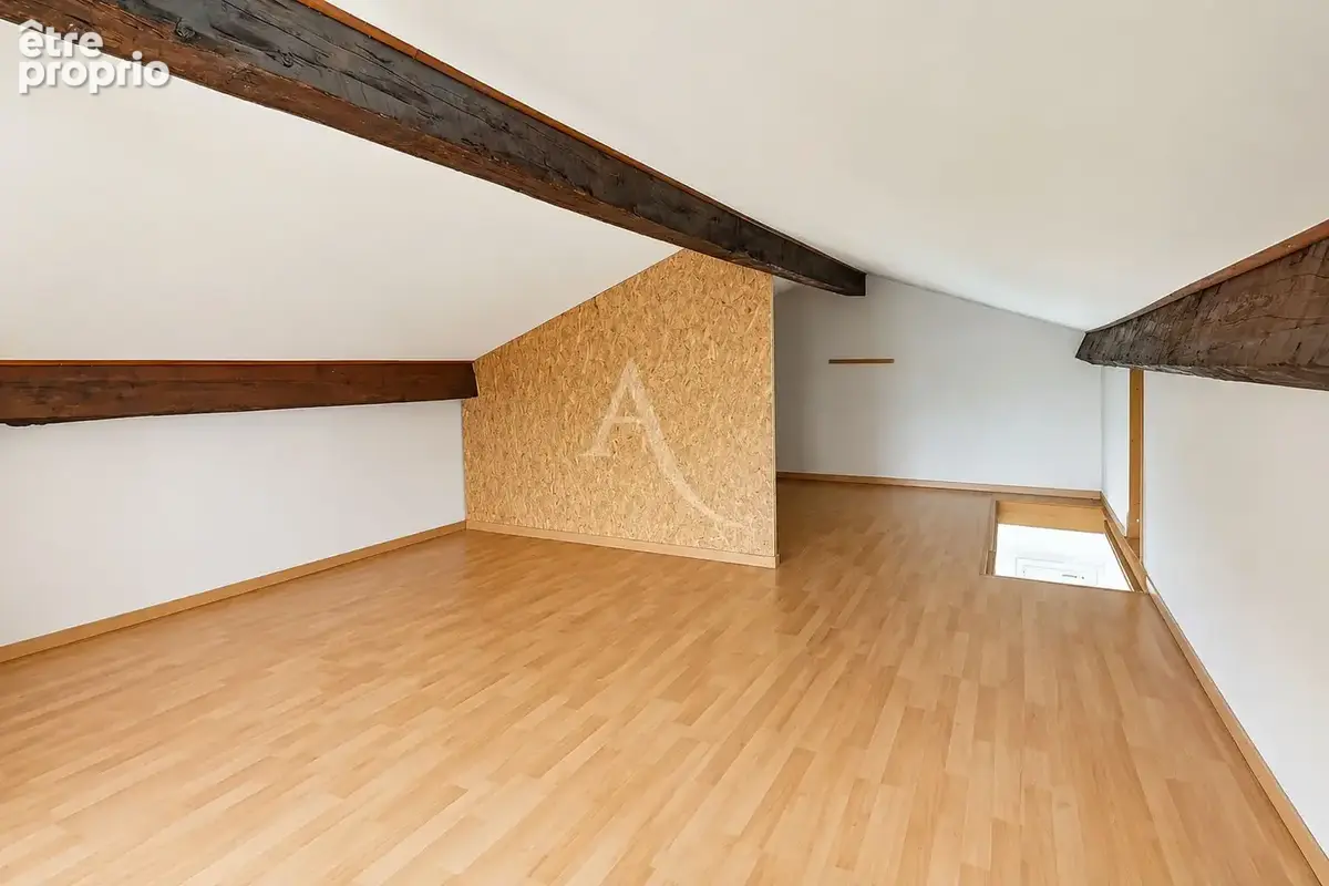 Beau T4 rénové en maison de ville au calme, véranda et balcon ! - photo 11