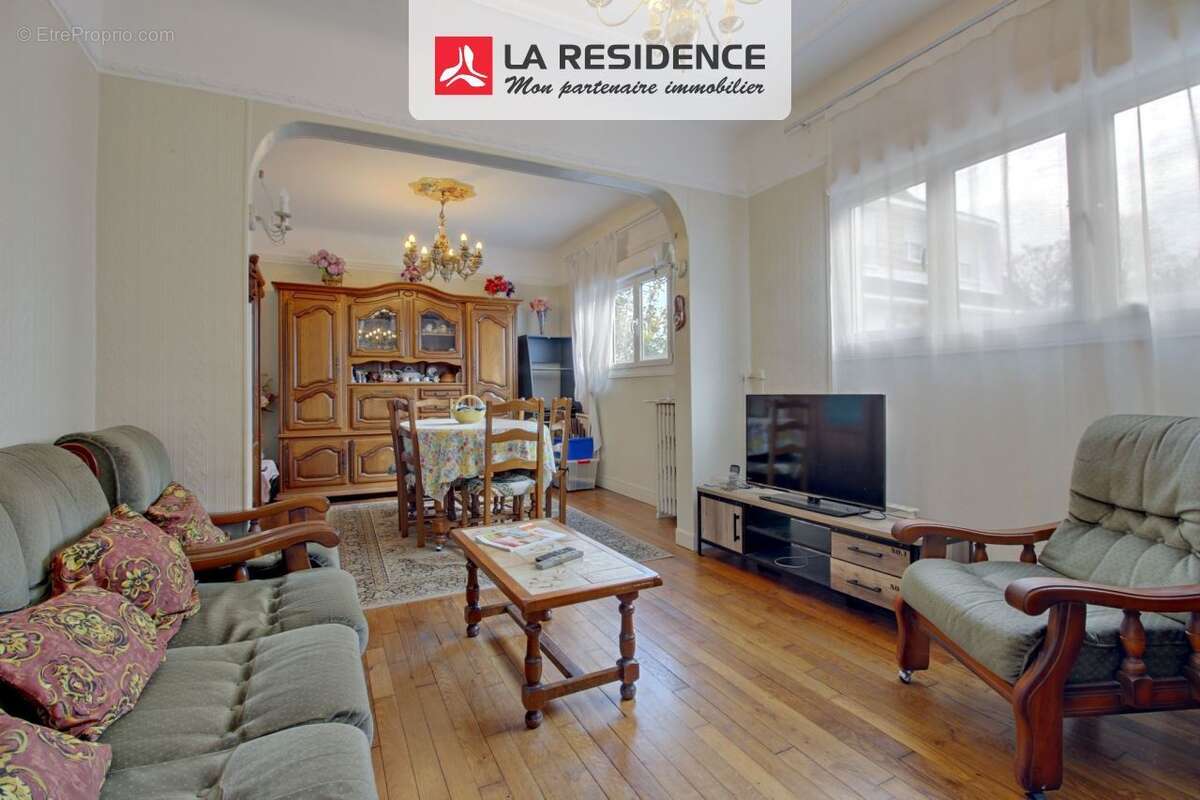 Maison à SARTROUVILLE